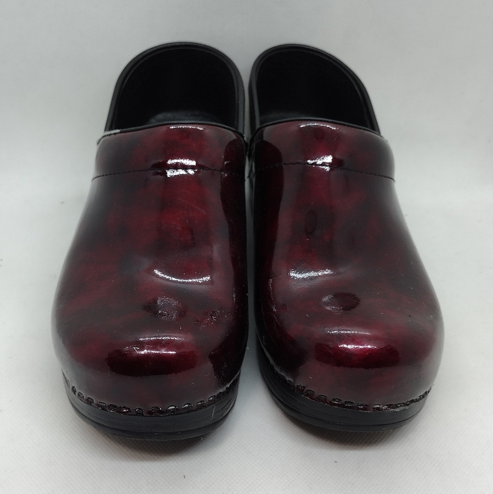 Dansko Slip On Professional Nurse/Medical Mules Clogs Women's 39 Burgundy Work - Picture 2 of 14